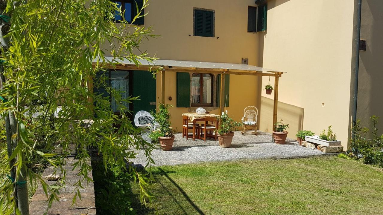 La Bellana Apartment Guardistallo Luaran gambar